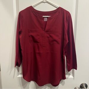 Van Heusen Shirt Top Blouse Red Women's Size M 3/4 Sleeve.